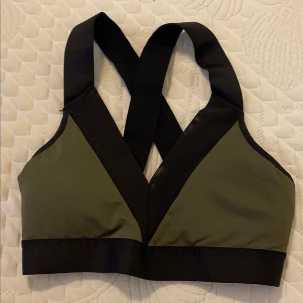 Sports bra